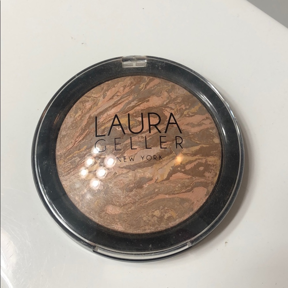Laura Geller Illuminating bronzer